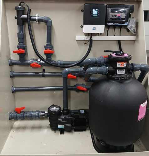 Pontaqua Technikwand + ph Dosieranlage